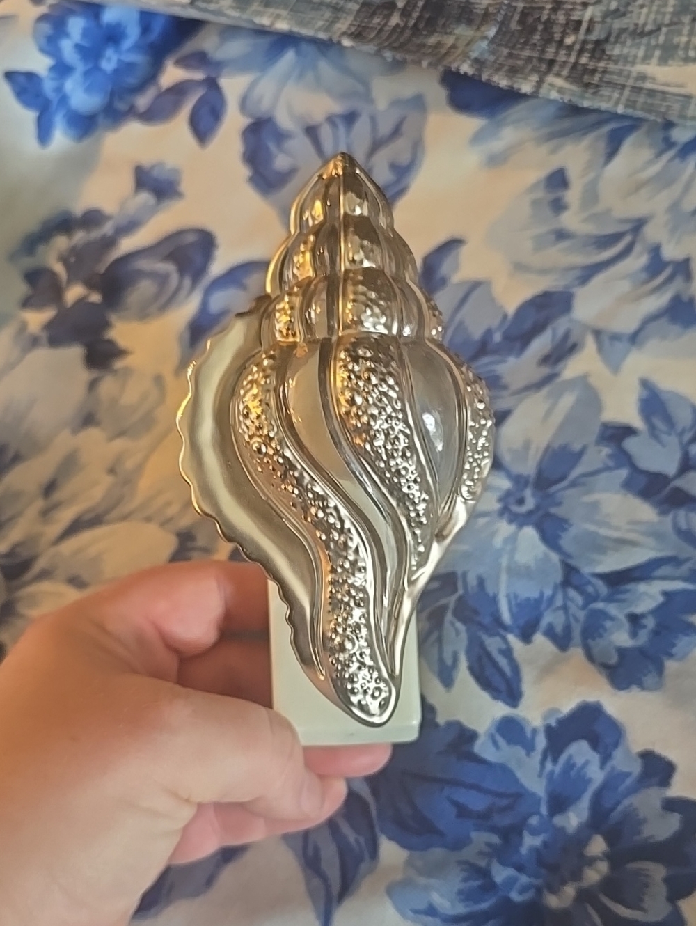 Bath And Body Works Light Up Shell Plug In Wallflower